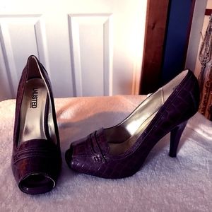Kenneth Cole Heels in Purple